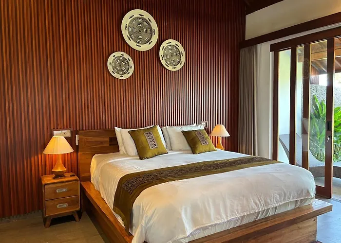 Luxury Wooden Private Pool & Rice Field View *