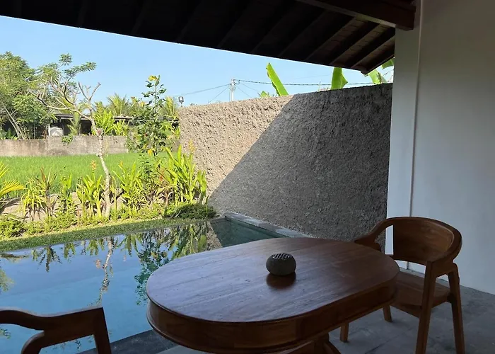 Luxury Wooden Private Pool & Rice Field View *